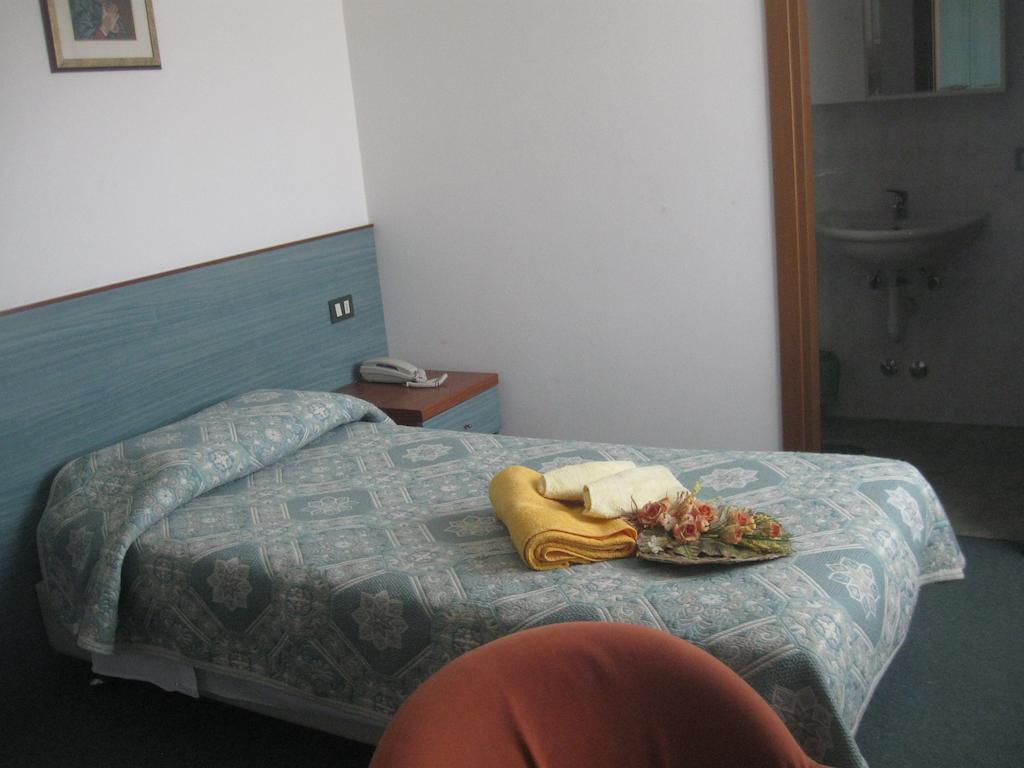 Albergo Del Turista Vernasca Δωμάτιο φωτογραφία